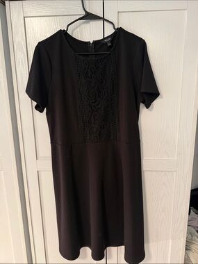 Simply Vera Black Lace-Front Short Sleeve Dress